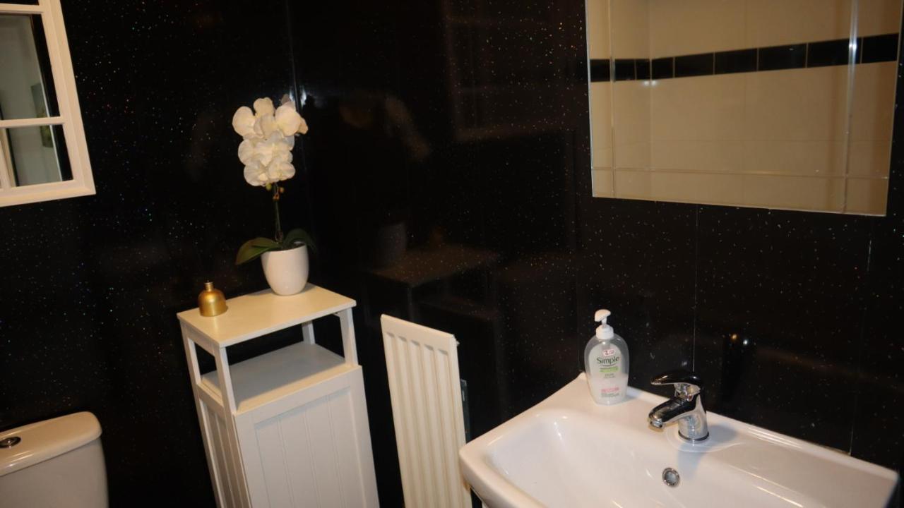Urban Escape Glasgow Green Free Parking 20Min Walk To City Center 外观 照片